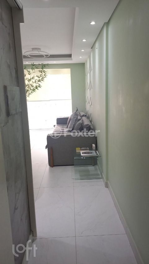 Image 6 - 876251