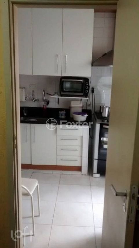 Image 5 - 876252
