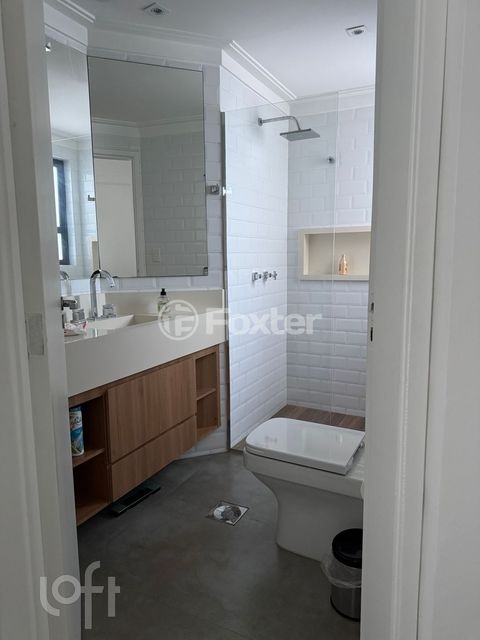 Image 8 - 876257