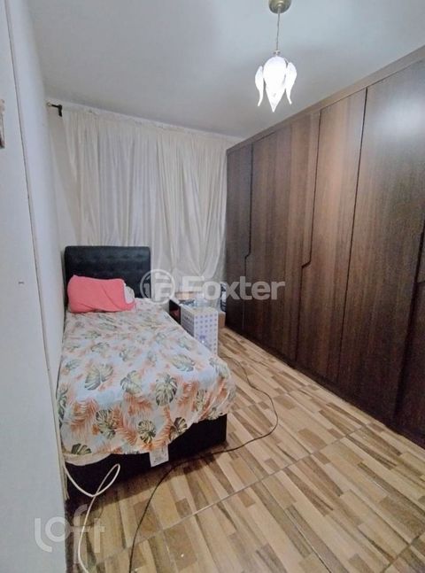 Image 7 - 876280