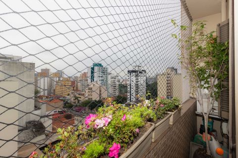 Image 2 - 876295