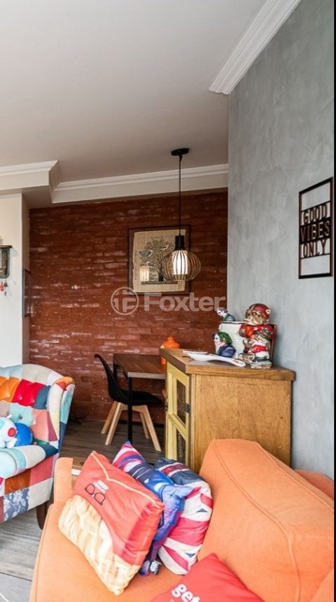 Image 3 - 876305