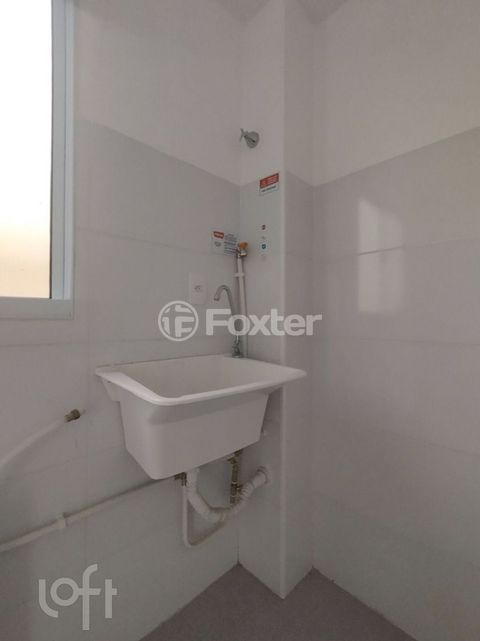 Image 7 - 876310