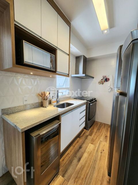 Image 8 - 876312