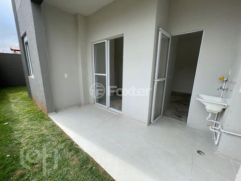 Image 4 - 876316