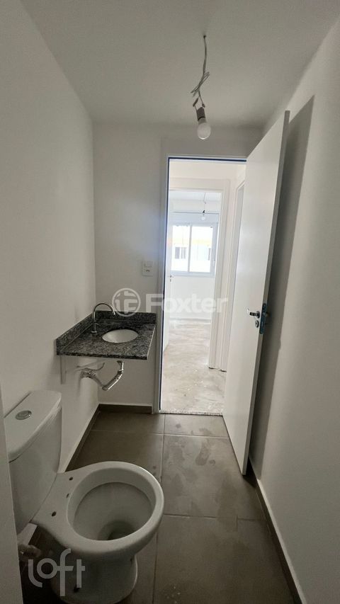 Image 8 - 876323