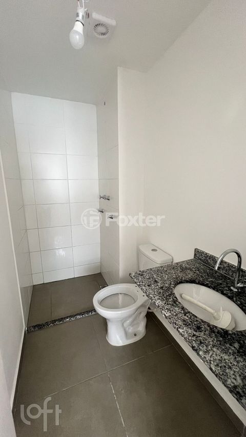 Image 9 - 876323