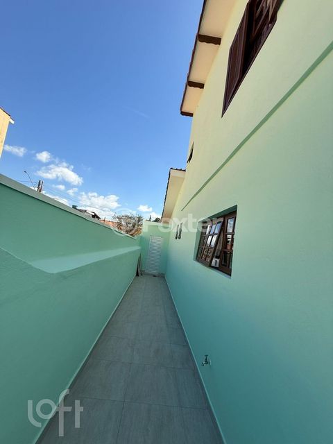 Image 9 - 876328