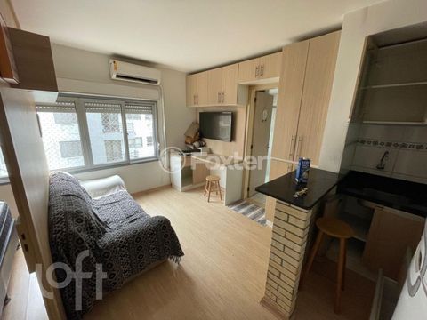 Image 7 - 876333