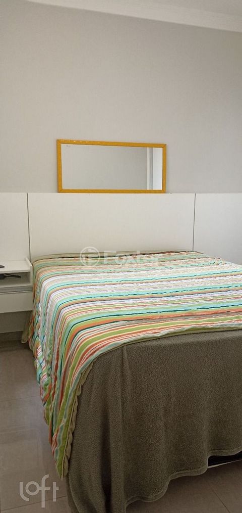 Image 9 - 876335
