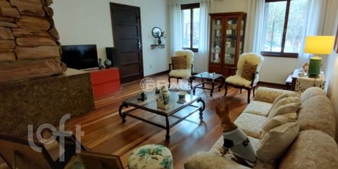 Image 4 - 876349