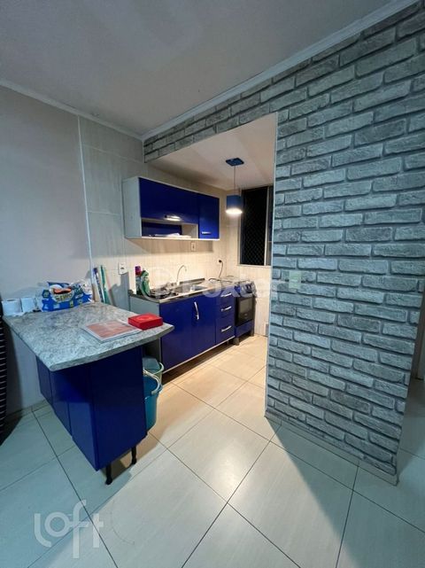 Image 4 - 876353