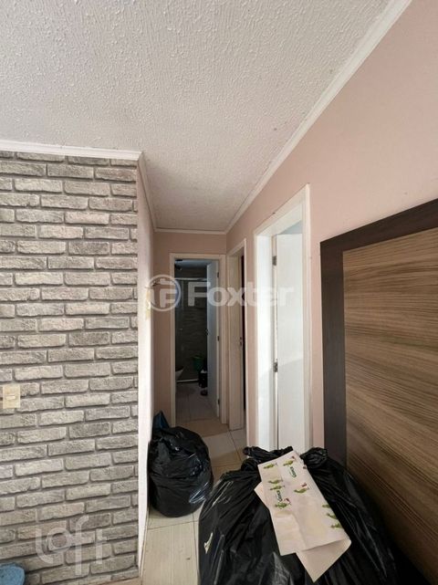 Image 8 - 876353