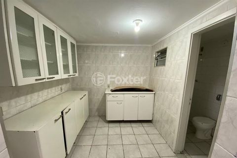 Image 4 - 876365