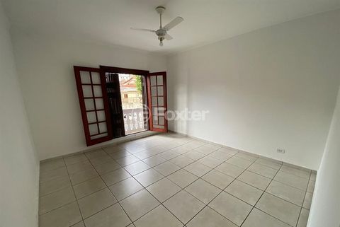 Image 17 - 876365