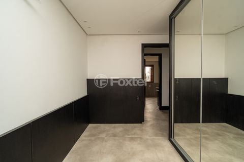 Image 9 - 876382