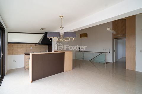 Image 17 - 876382