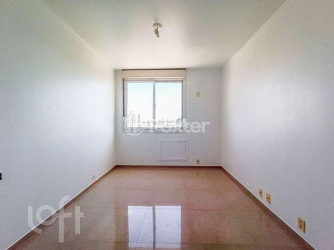 Image 7 - 876401