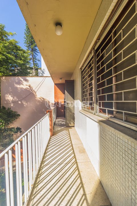 Image 3 - 876409