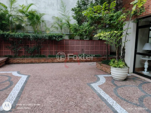 Image 5 - 876445