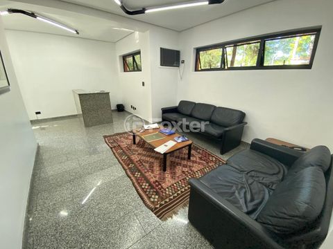 Image 7 - 876449