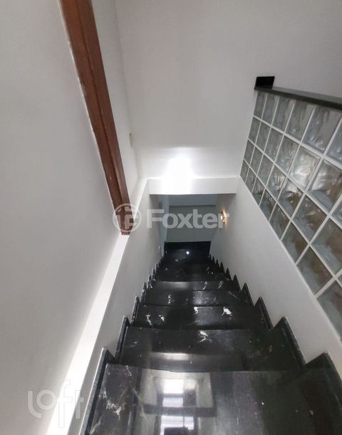 Image 6 - 876450