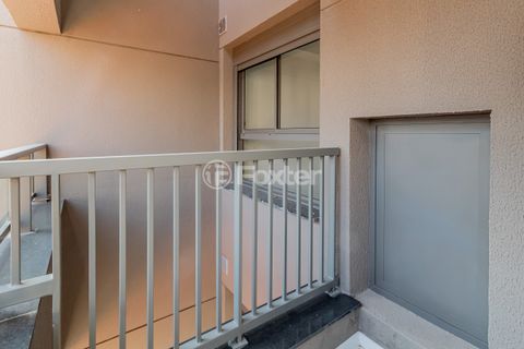 Image 6 - 876475