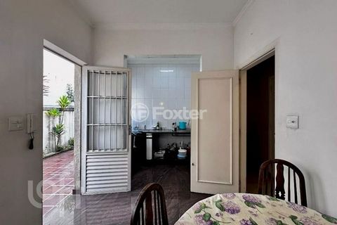 Image 9 - 876538
