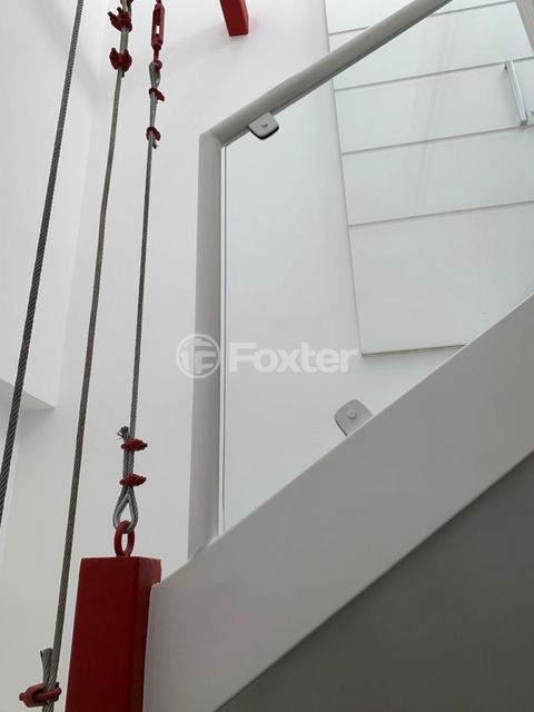 Image 14 - 876541
