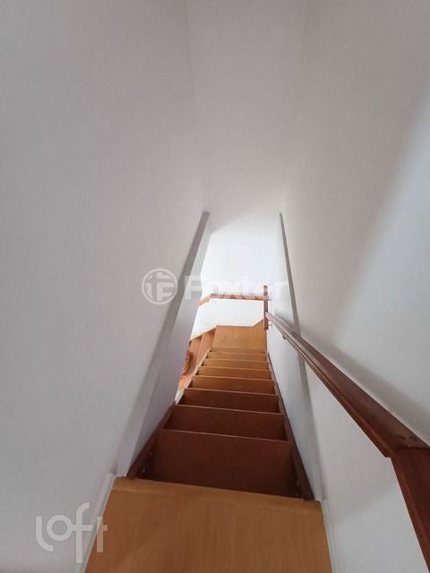 Image 5 - 876542