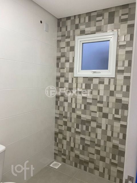 Image 6 - 876552