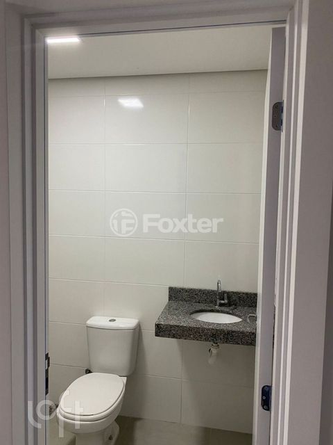 Image 5 - 876552