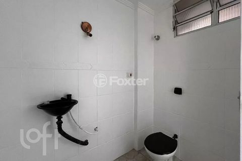 Image 9 - 876553