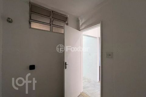 Image 4 - 876553