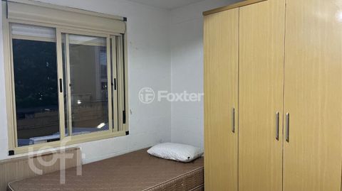 Image 7 - 876562