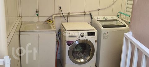 Image 19 - 876571