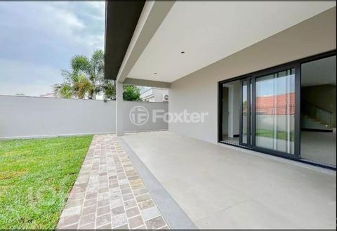 Image 4 - 876572