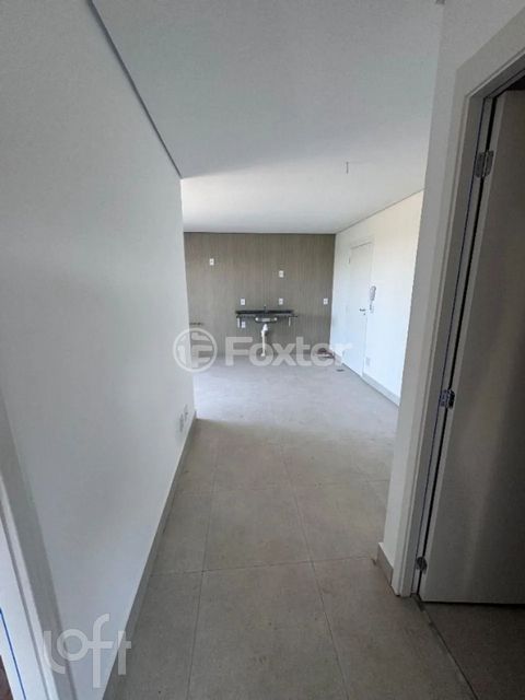 Image 1 - 876576