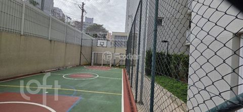 Image 4 - 876599