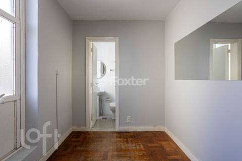 Image 10 - 876600