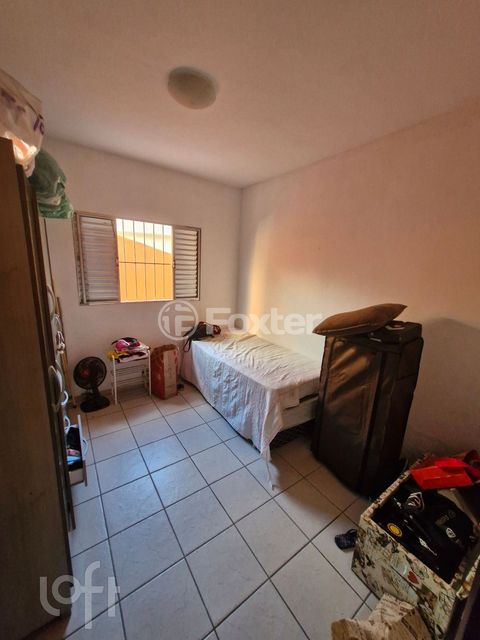 Image 3 - 876601