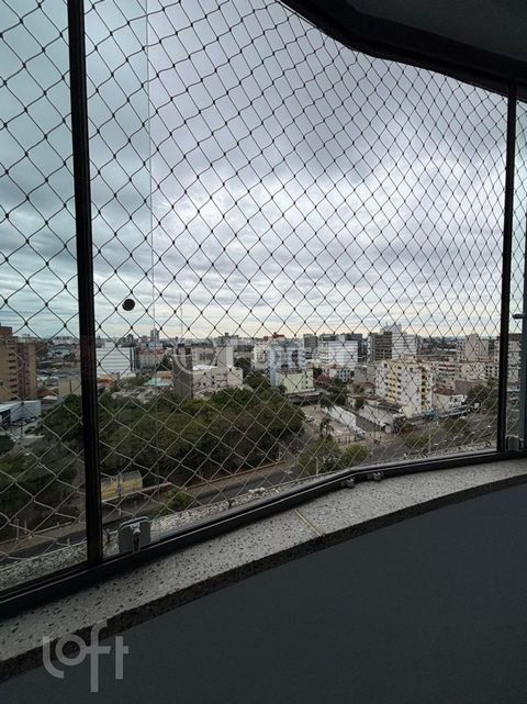 Image 13 - 876605