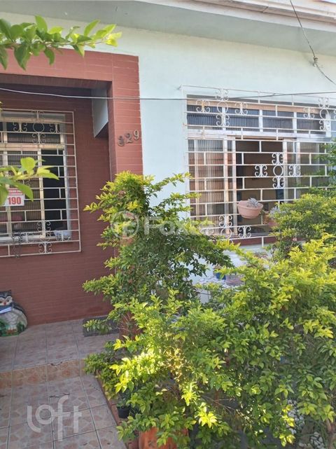 Image 10 - 876606