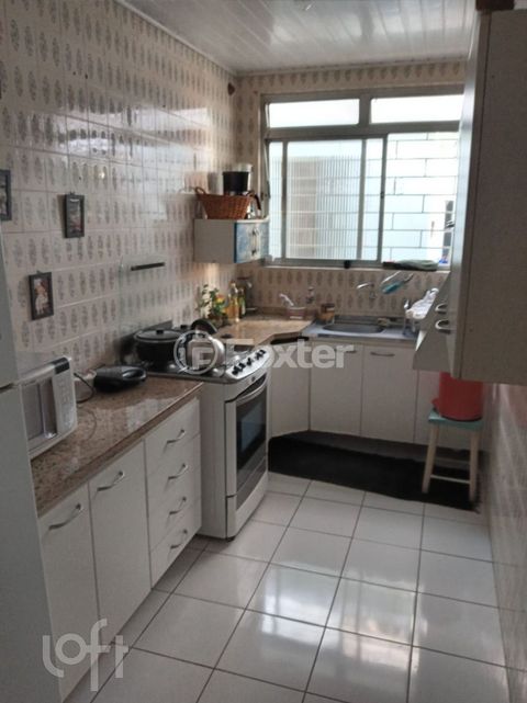 Image 6 - 876606