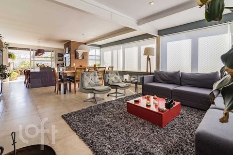 Image 1 - 876616