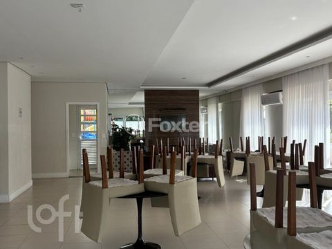 Image 17 - 876621