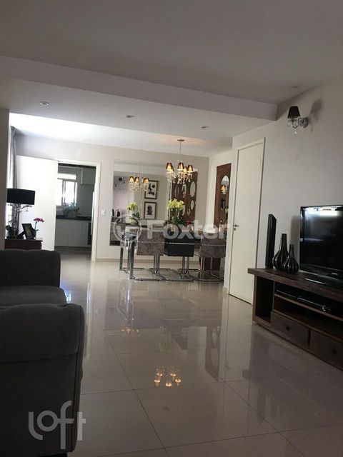 Image 3 - 876623