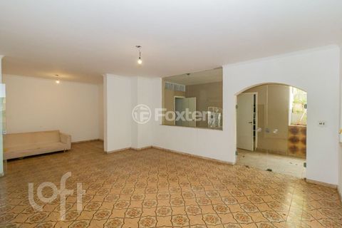 Image 8 - 876627
