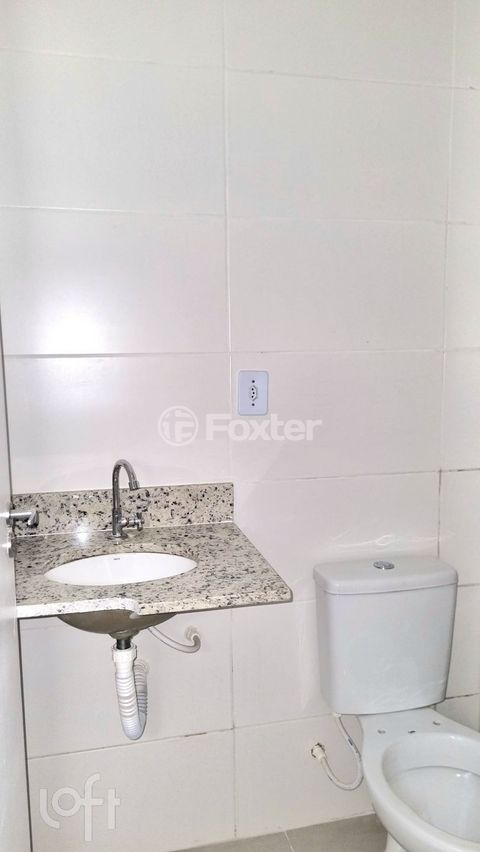 Image 7 - 876639