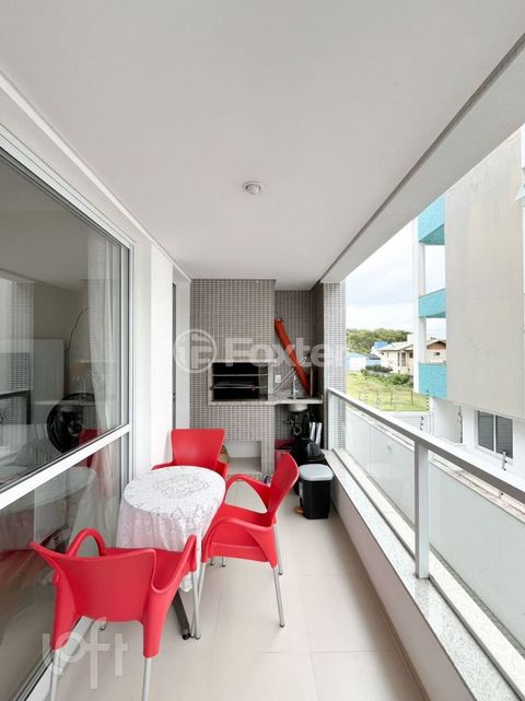 Image 10 - 876643